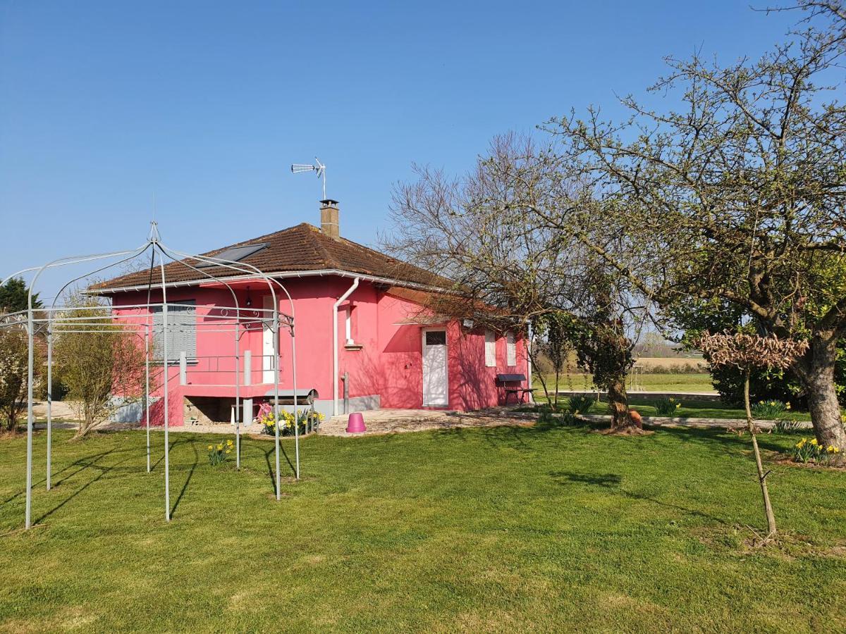Gite De La Maison Du L.A.C Simard Экстерьер фото